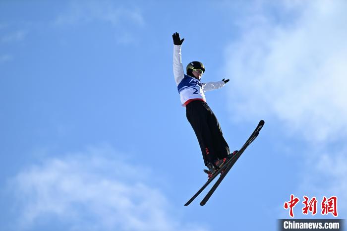 哈尔滨亚冬会：跨区域冰雪交流互鉴推动中国队