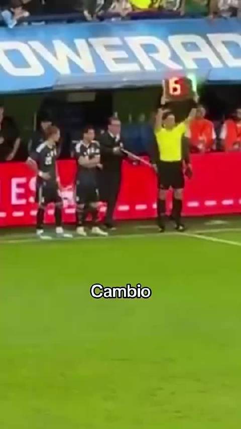 皇马900万欧签下天才小将尼科帕斯引发足坛震动