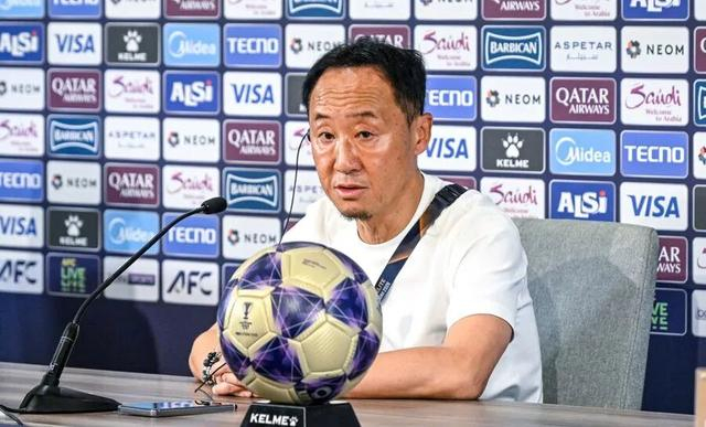 沙特劲旅吉达国民迎战日本黑马町田泽维亚 东西